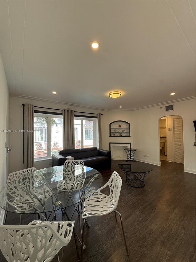 Photo - 1538 Jefferson Ave Unidad 5