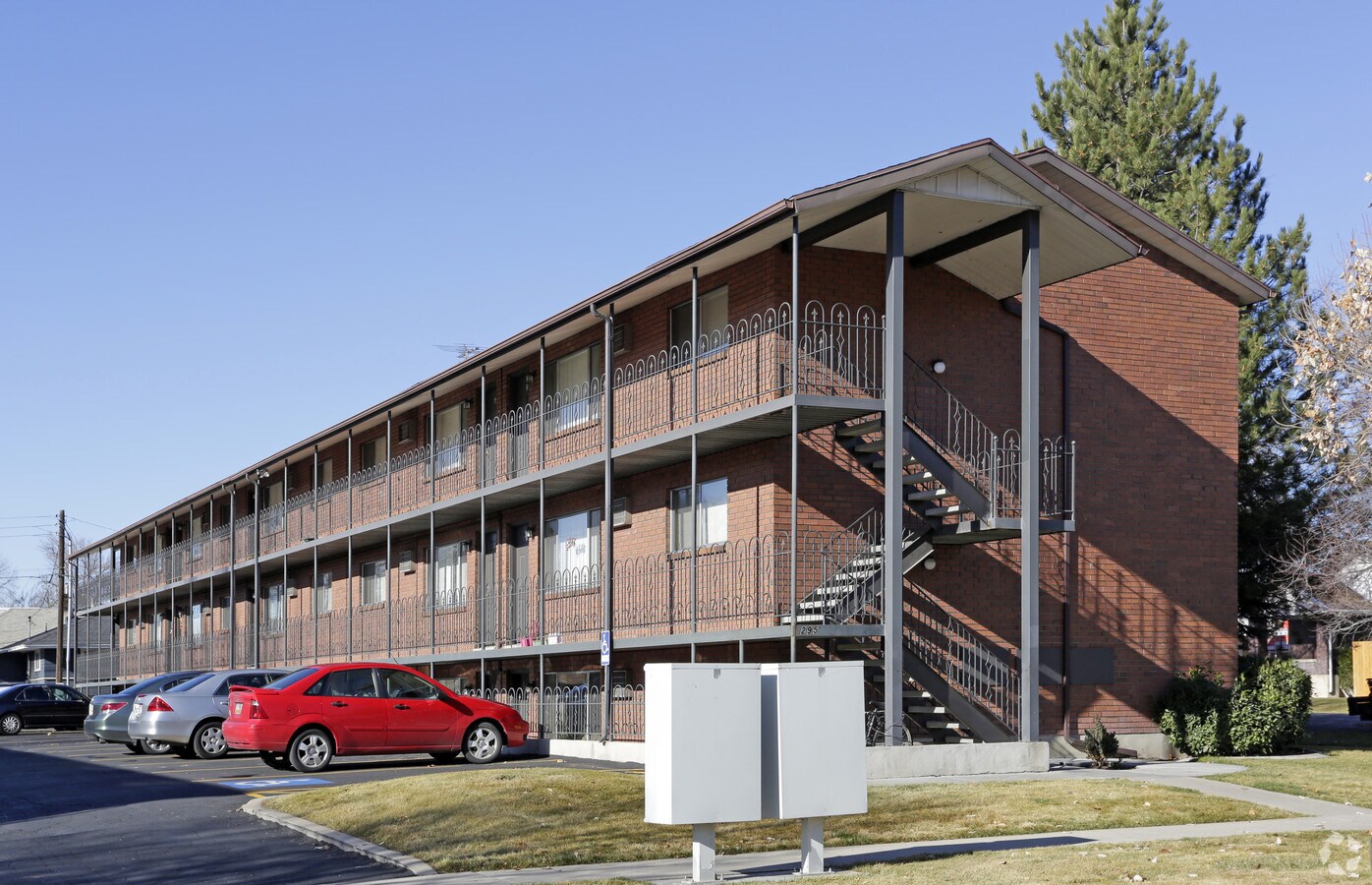 Peay's Apartments - Peay's Apartments