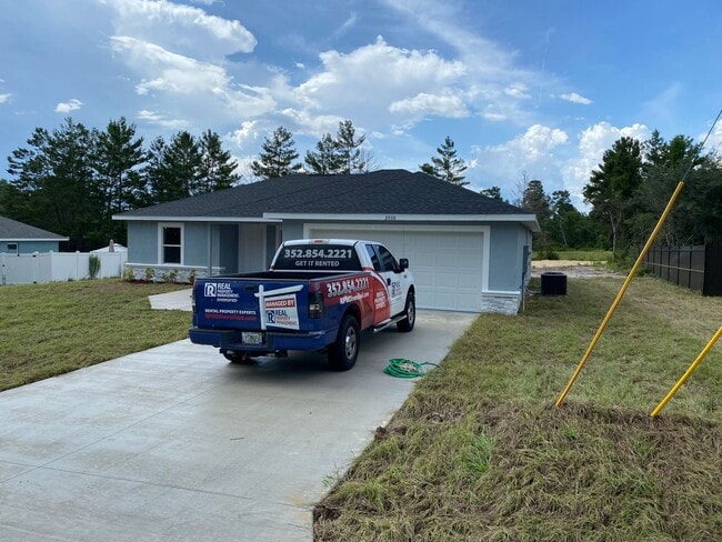 Photo - Desirable SW Ocala Neighborhood 3/2/2 **WON'T LAST**