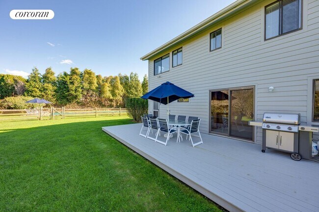 Photo - 18 Sandpiper Ln