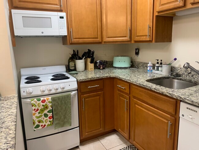 Photo - 62 Parkman St Unit 3