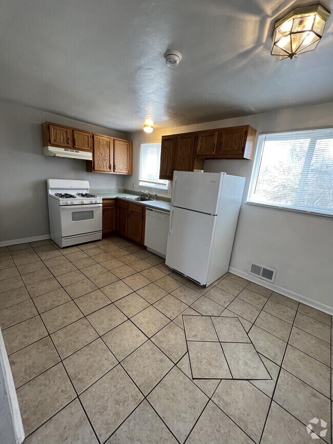 Houses for Rent with a Garage in Munhall PA 2 Houses