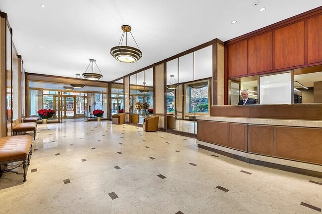 Photo - 20 E 9th St Unit 19-X