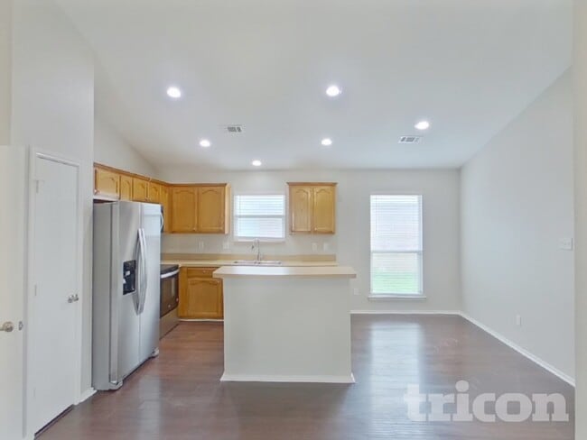 Photo - 1145 Boxwood Dr