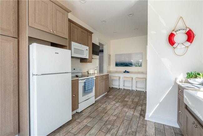 Photo - 4 Red Cross Ave Unit 1A