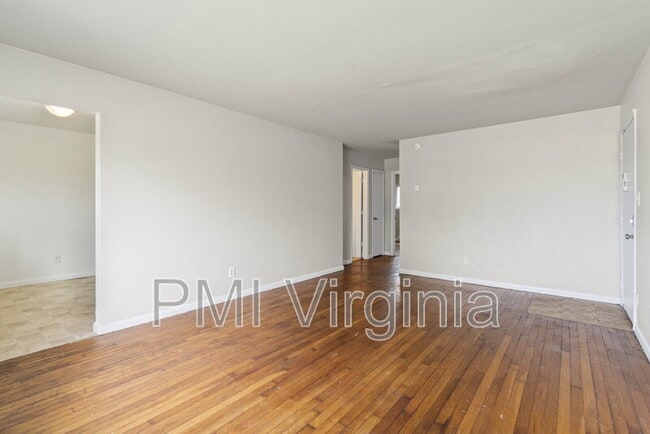 Photo - 2421 Courtney Ave Unit Apt 3