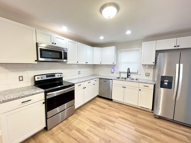 Photo - 907 Idlewild Dr
