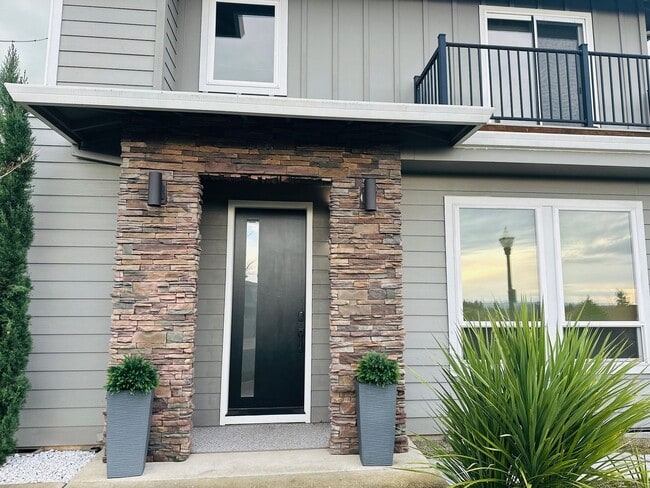 Photo - Gorgeous Custom Camas Home