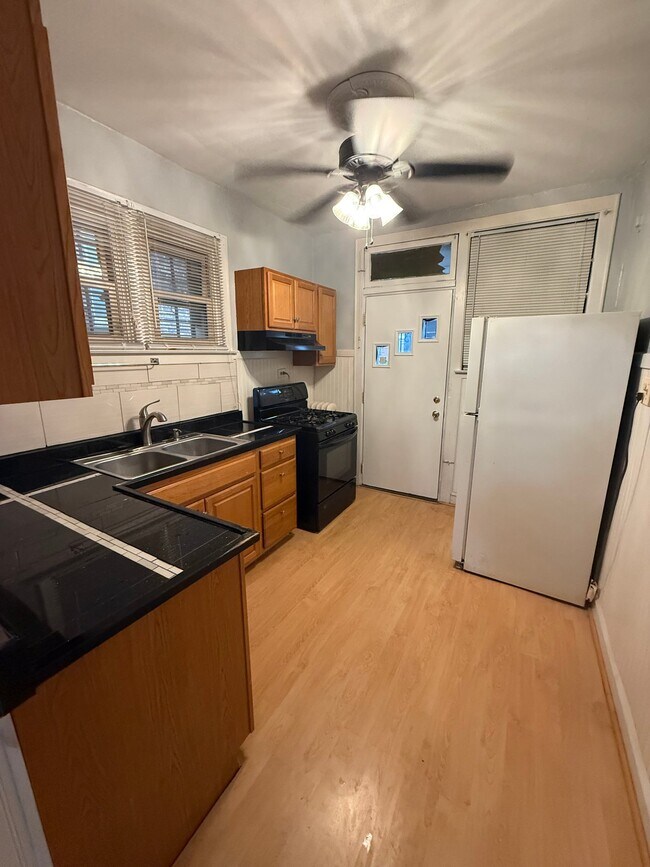 Photo - 8240 S Evans Ave Unit Apt 1