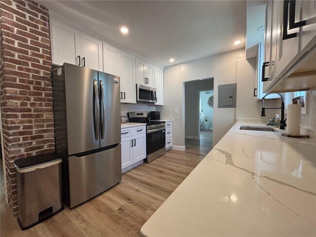 Photo - 51 Lee Ave Unidad 1