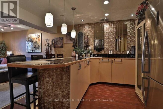 Photo - 213 Scott Rd