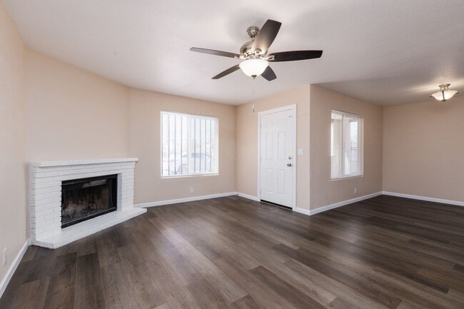 Photo - 6205 Bellota Dr Unit A