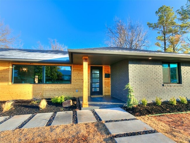 Building Photo - 2101 NW 60th St