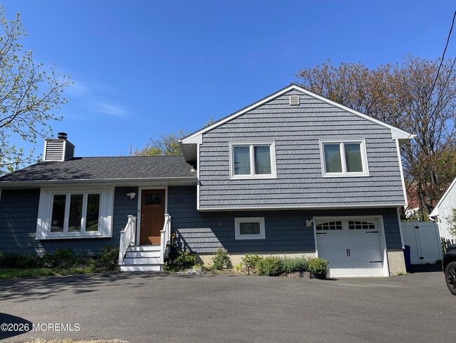 Photo - 162 Linden Ave