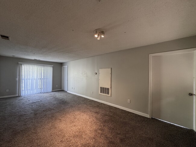 Photo - 303 Smith Level Rd