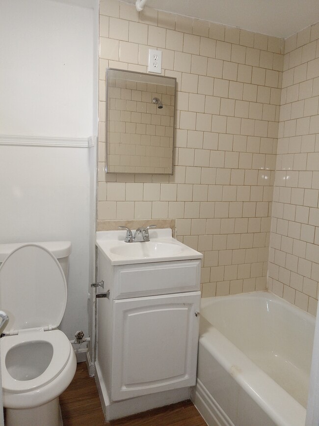 Photo - 1661 Ralworth Rd