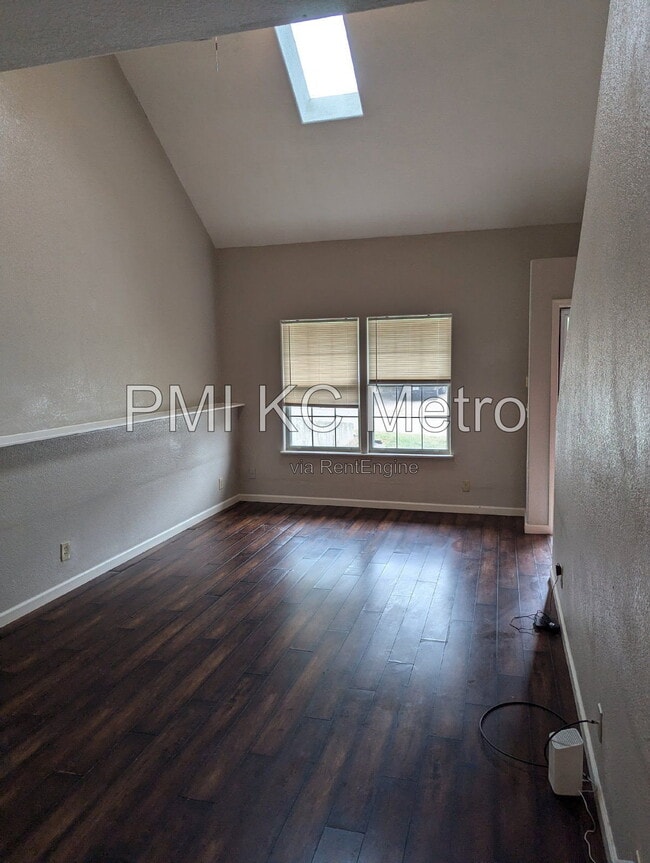 Photo - 15811 E 20 St S