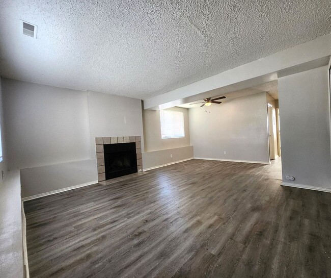 1835 Zebulon Dr Unit C