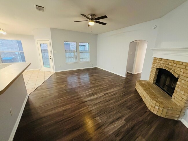 Building Photo - 5832 Swords Dr