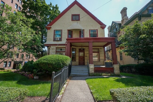 Arlington Houses - Arlington Houses