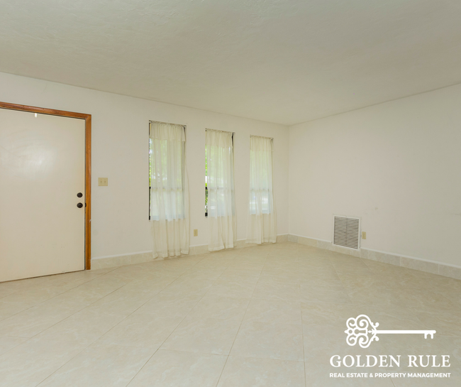 Photo - 6112 NW 52nd Terrace