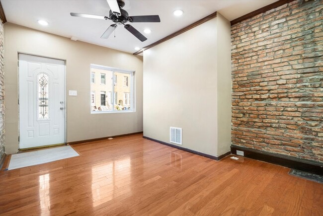 Photo - 424 S Eden St