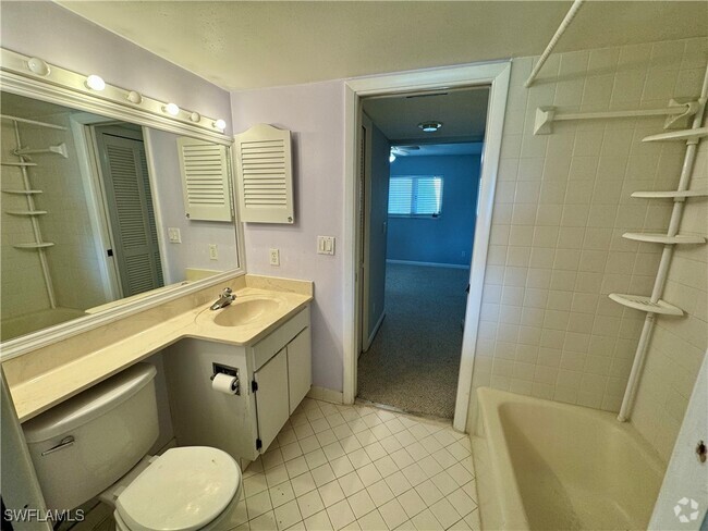 Building Photo - 1748 Bald Eagle Dr Unit 508-C Rental