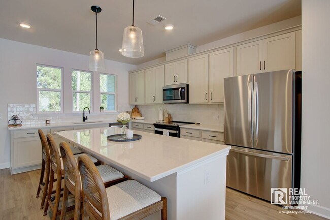 Photo - 5208 New Palm Ct