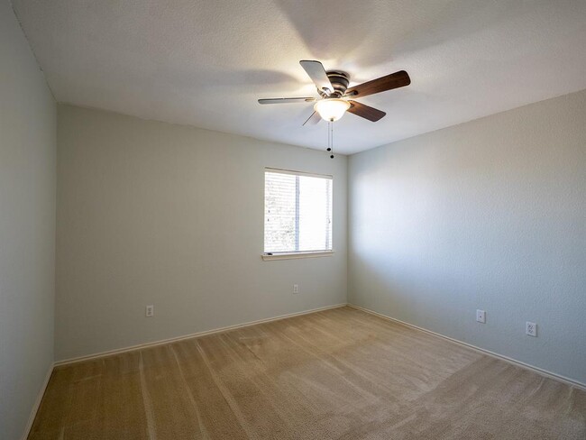 Photo - 13504 Richard Nixon St