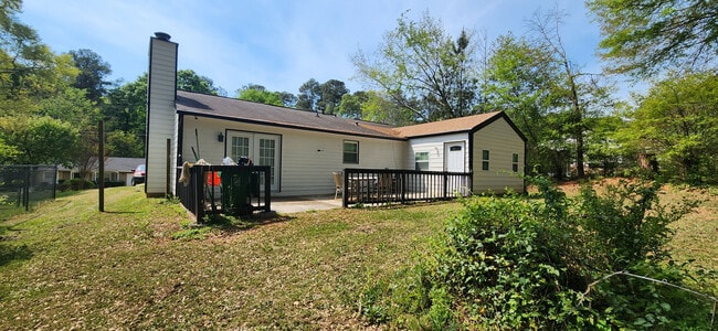 Photo - Room in House on White Oak Trail
