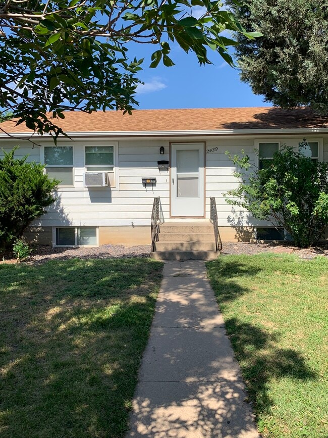 Front Yard and Front Entrance - 2439 9th Ave Unit Upstairs Rental