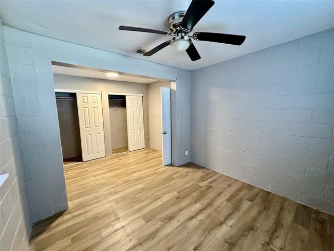 Photo - 637 NE Waldo Rd