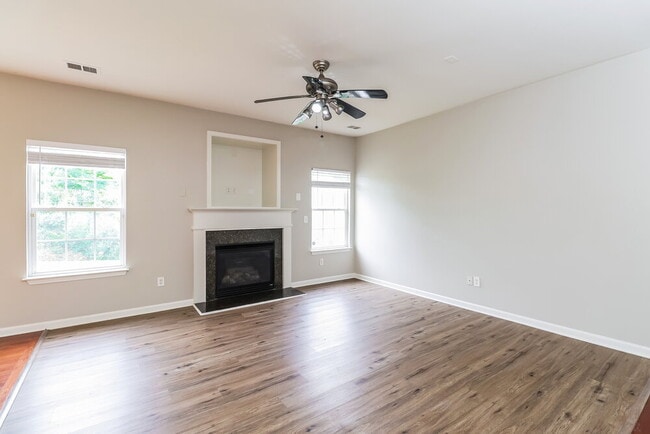 Photo - 6415 Glenolden Dr