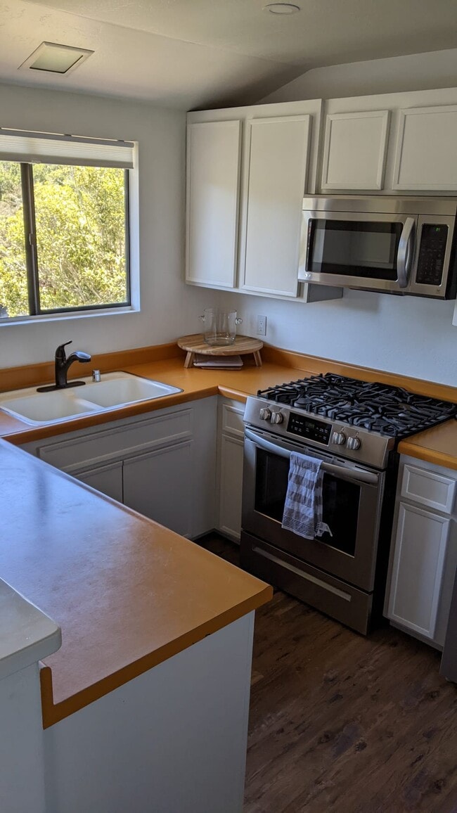 Photo - 5519 Sunbury Ave