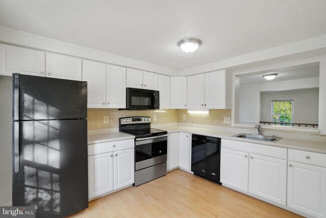 Photo - 6515 Field Master Dr