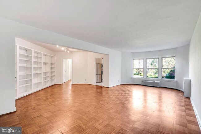 Photo - 2500 Q St NW Unit 216