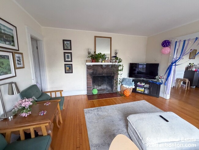 Photo - 51 Leamington Rd Unit 2