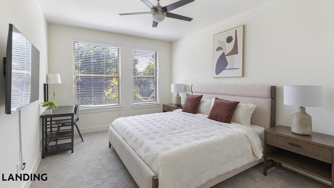 Photo - 5200 White Settlement Rd Unidad 2206