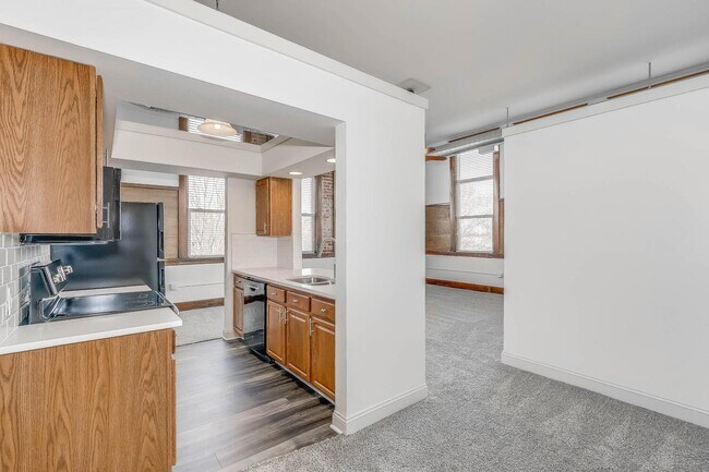 Photo - 249 N Athenian Ave Unidad 201