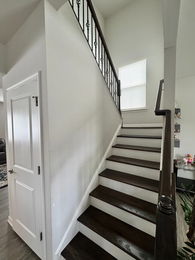 Photo - 1705 Eastwick Ln