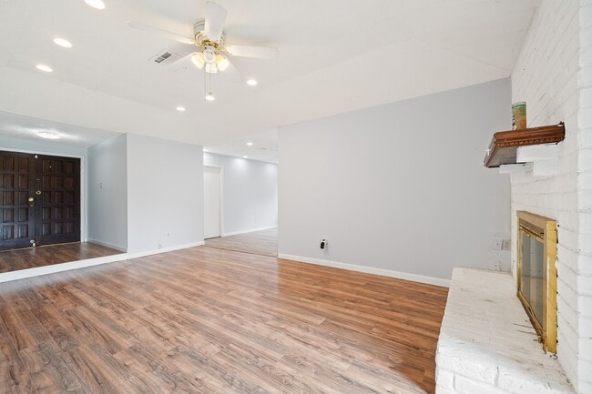 Photo - 13910 New Village Ln