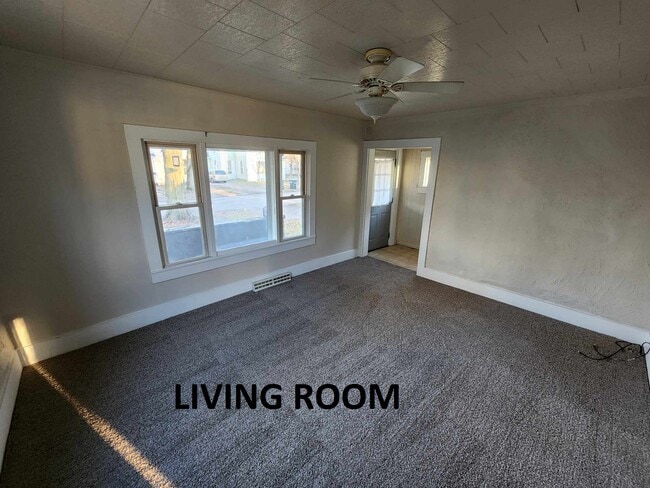 Photo - 117 N Grant St