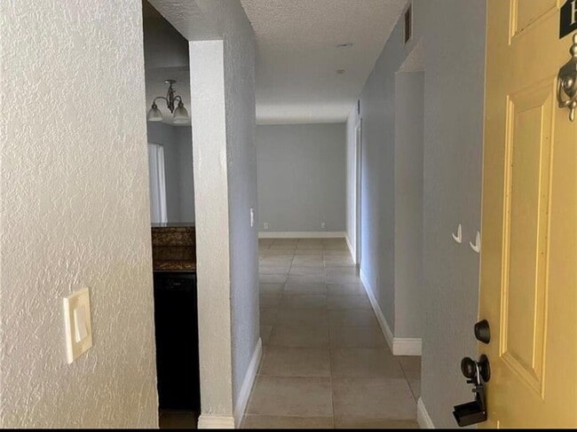 Photo - 1455 Lake Crystal Dr Unit H