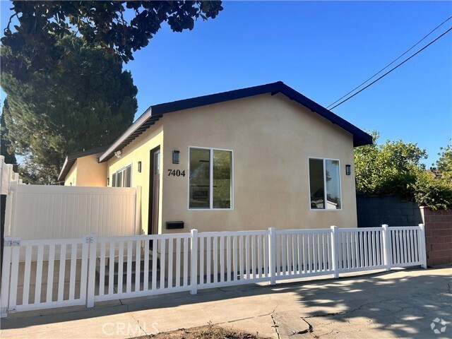 Building Photo - 7404 Hatillo Ave Rental