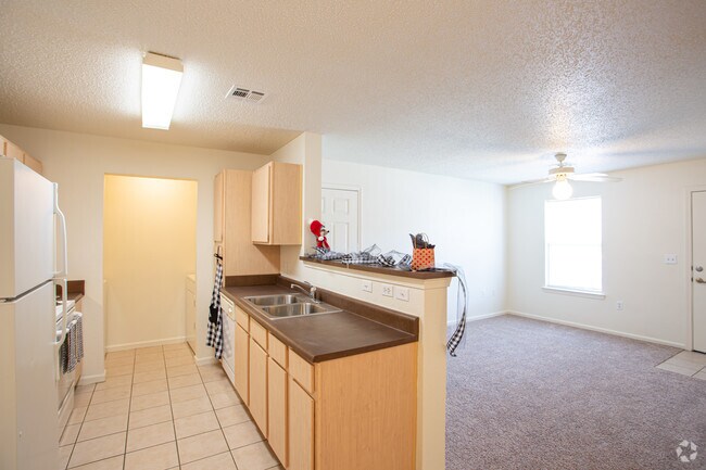 2BR, 2BA - 962 SF