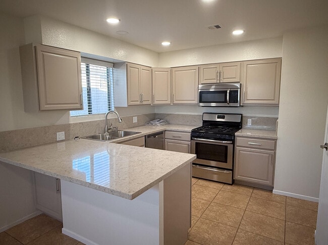 Building Photo - 79251 Ave 42 Unit 3