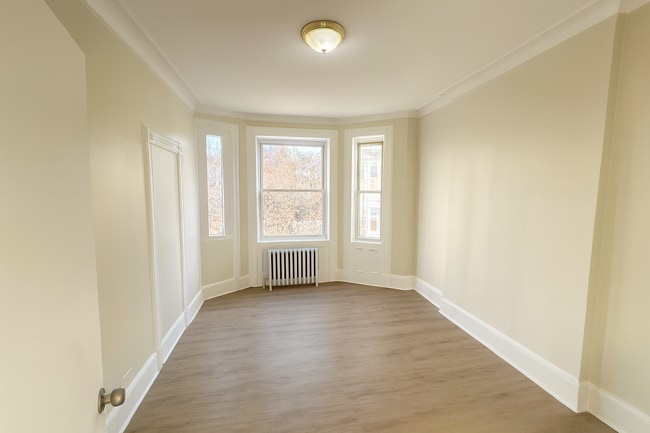 Building Photo - 6009 Buchanan Pl Unit 2