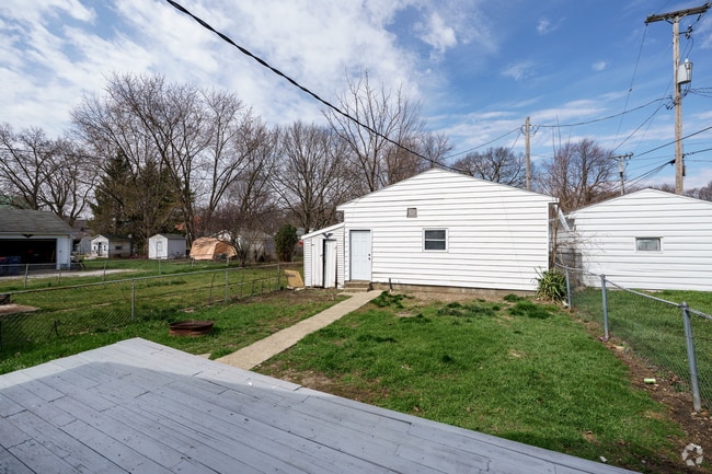 Building Photo - 229 1st St Rental