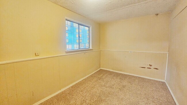 Photo - Charming 3 Bed 2.5 Bath Home in Newcastle