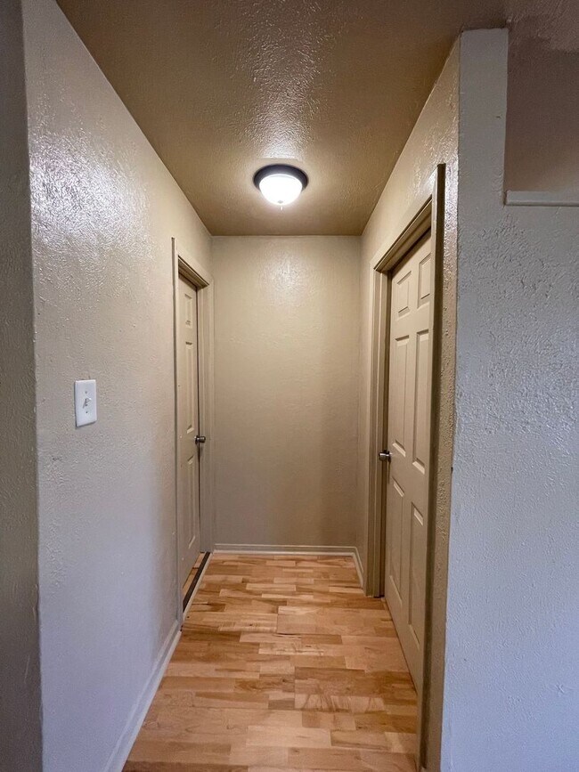 Photo - 745 Rosedale Dr